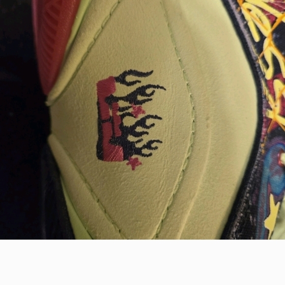 Nike LeBron 22 Bryce's World Sneakers Size 9.5 - Picture 13 of 15